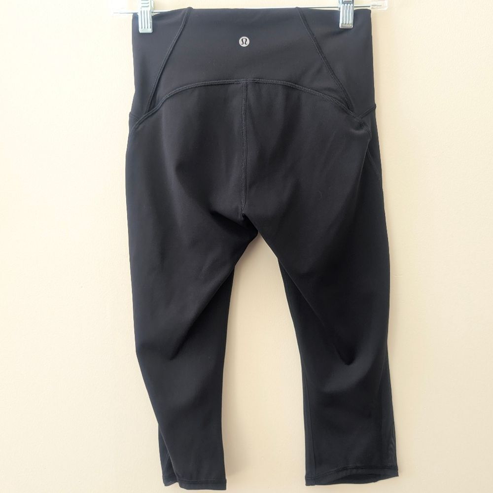 Lululemon Train Times Crop 17" Black Size 6 - Picture 4 of 7